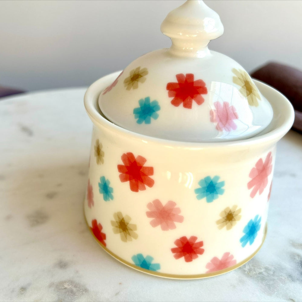 
                
                    Load image into Gallery viewer, Villeroy &amp;amp; Boch Lina Cherry Sugar Bowl
                
            